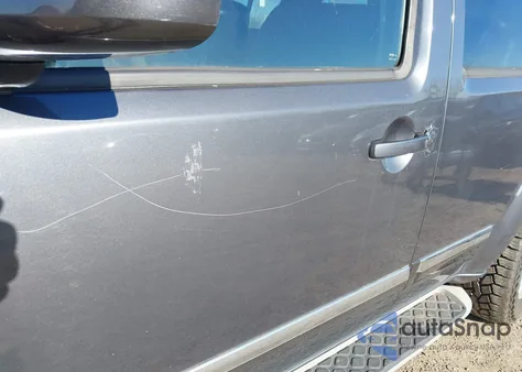 2011 Nissan Pathfinder Silver z USA, uszkodzony, nr VIN 5N1AR1NB6BC608418